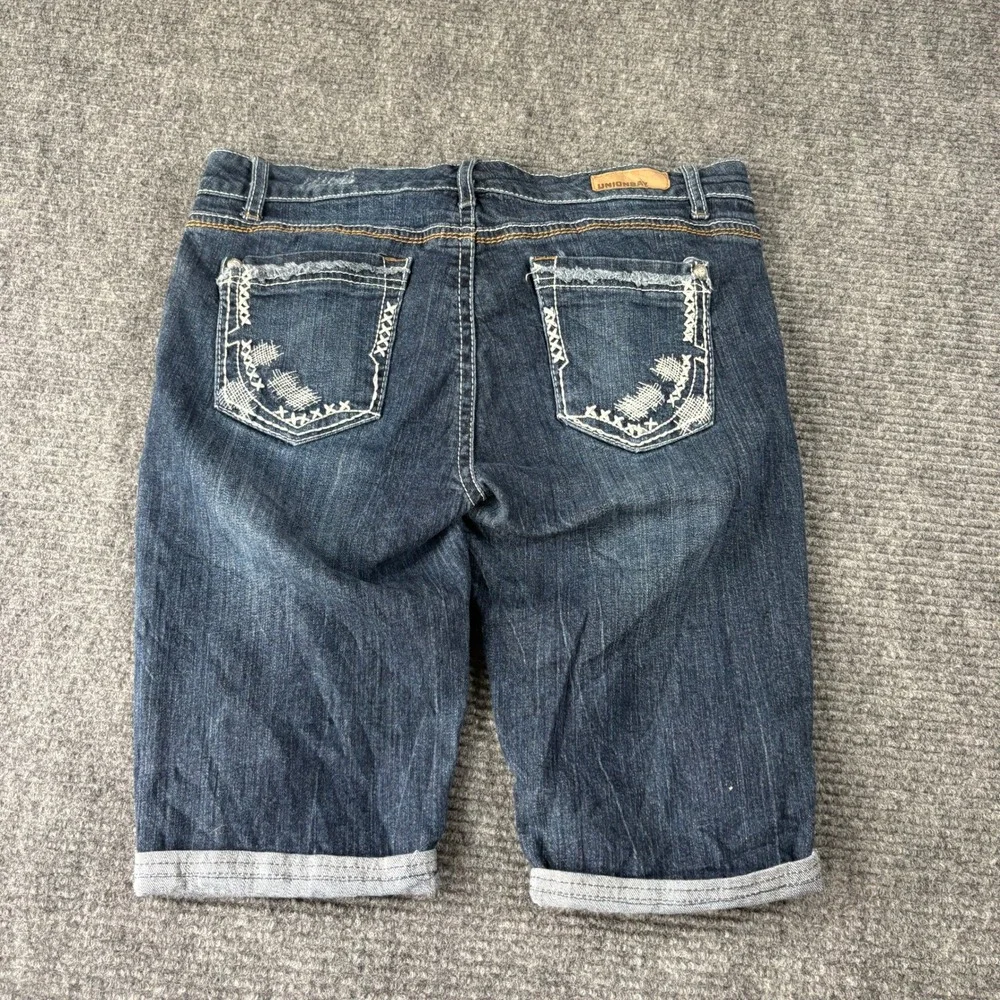 Unionbay Womens Size 13 Dark Wash Denim Bermuda Shorts Embroidered Pockets Y2K